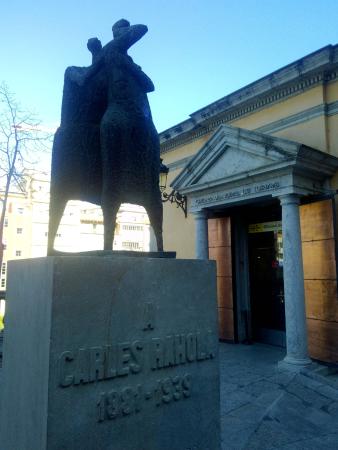 Monumento a Carles Rahola